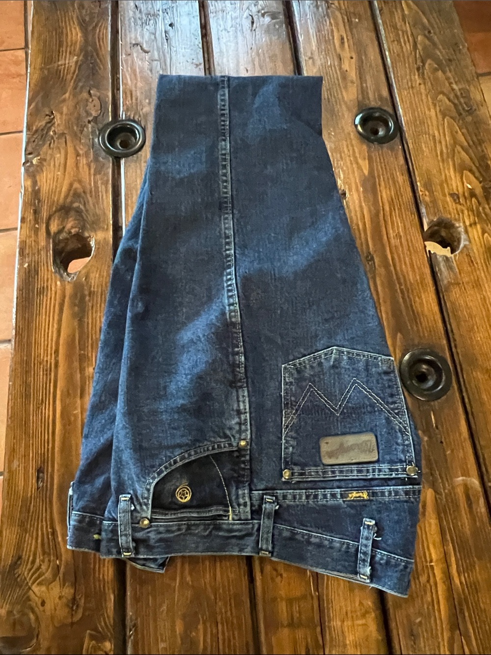 Wrangler Dark Blue Relaxed Fit Jeans 32x36